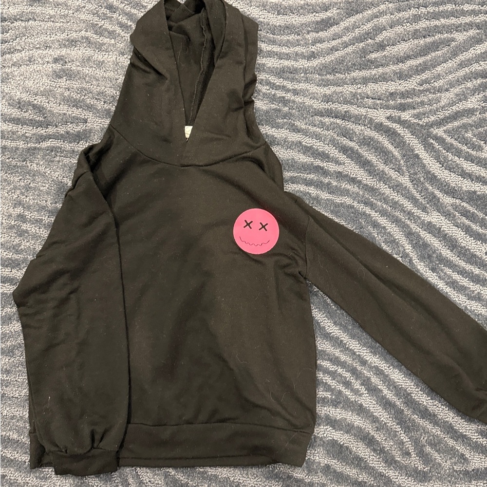 Girls black long sleeve t shirt with everything will be okay on back